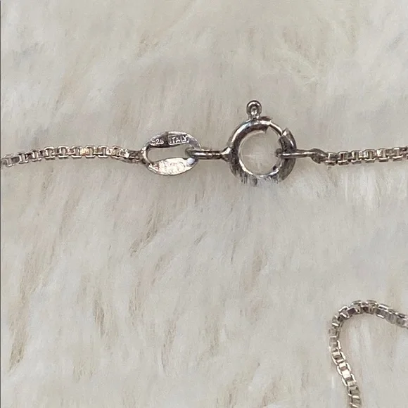 Vintage Puff Heart Pendant - Picture 5 of 6